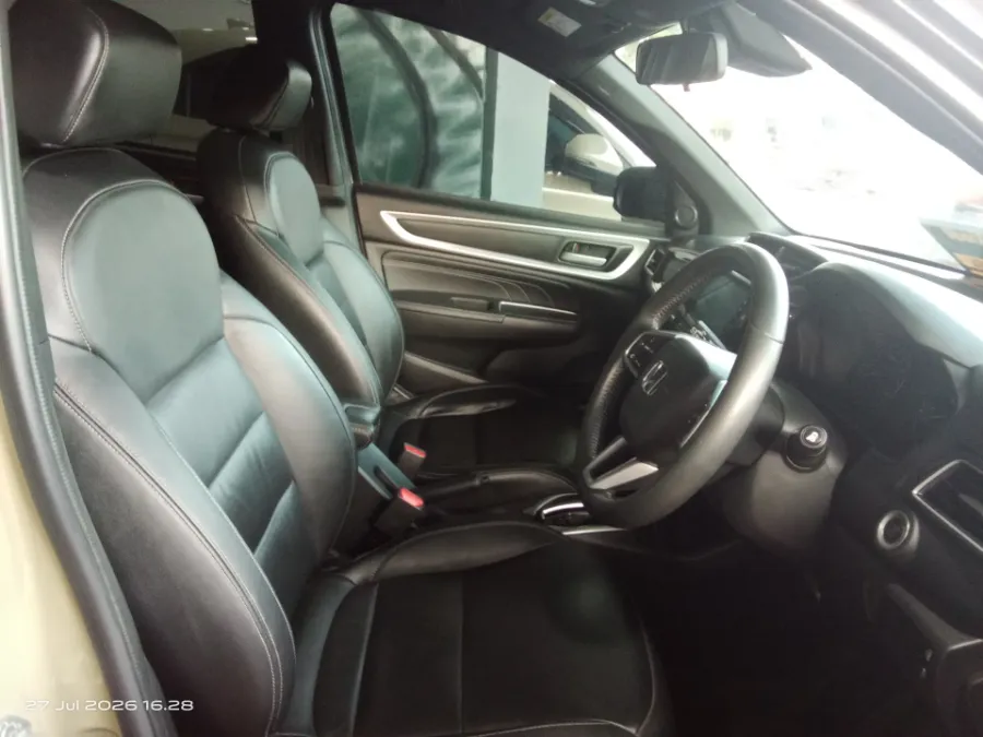 Foto Mobil Bekas Kabin Depan Honda BR-V 1.5 PRE-HS tahun 2024