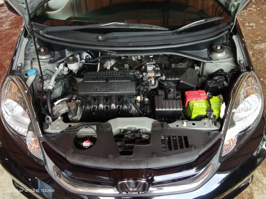 Foto Mobil Bekas Mesin Honda Brio 1.2 E tahun 2018