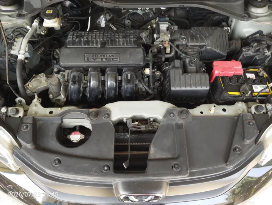 Foto Mobil Bekas Mesin Honda Brio 1.2 E tahun 2019