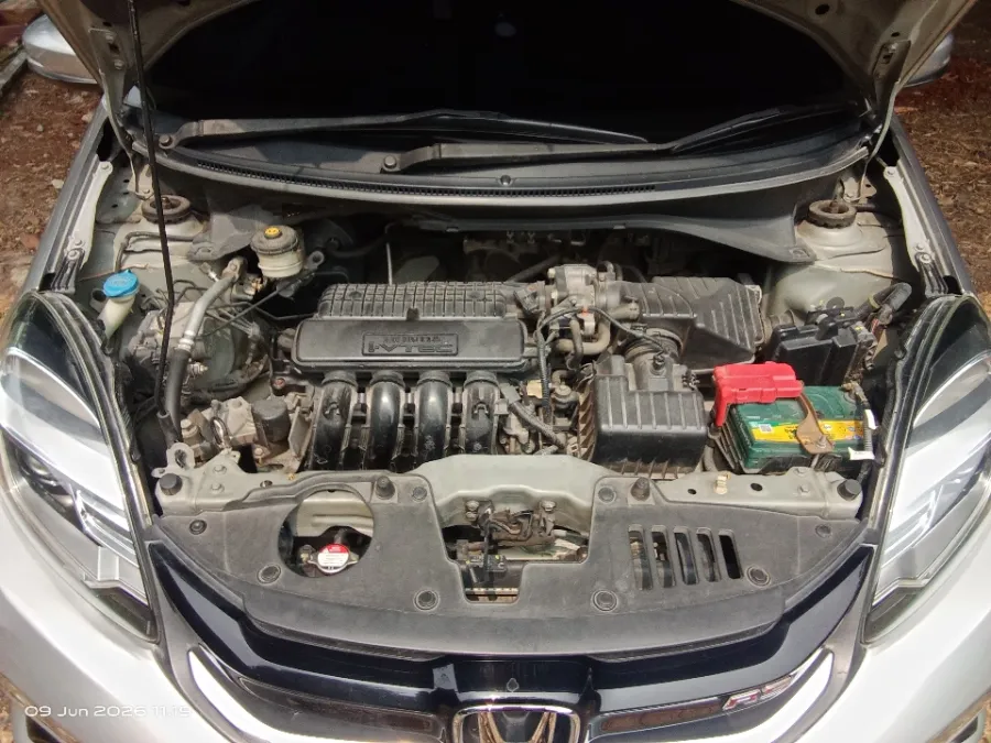Foto Mobil Bekas Mesin Honda Brio 1.2 RS tahun 2016