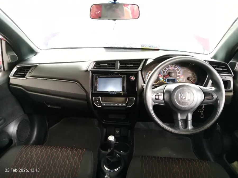 Foto Mobil Bekas Dashboard Honda Brio 1.2 RS tahun 2017