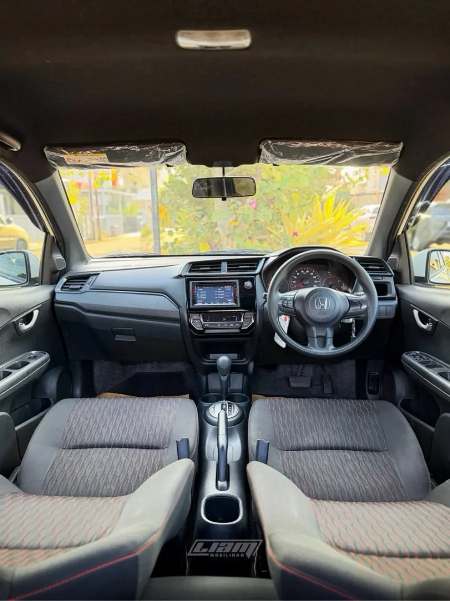 Foto Mobil Bekas Dashboard Honda Brio 1.2 RS tahun 2017