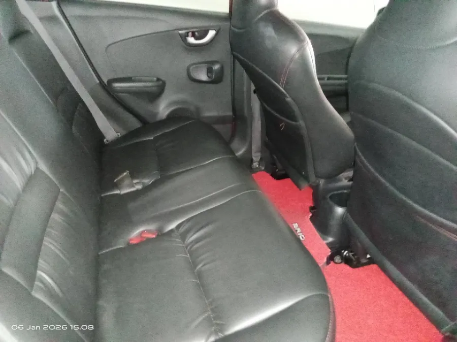 Foto Mobil Bekas Kabin Belakang Honda Brio 1.2 RS tahun 2017