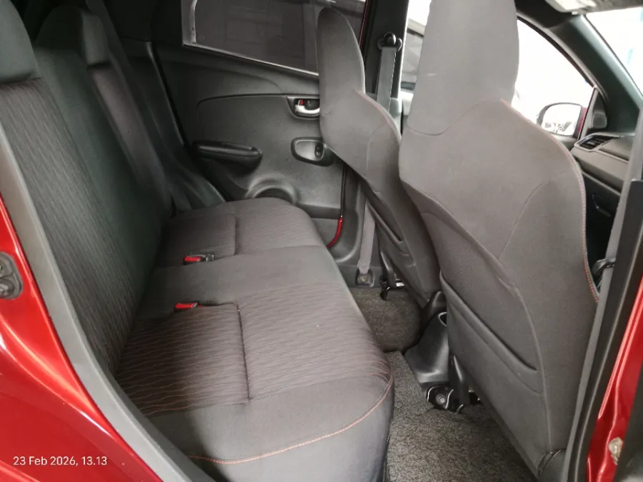 Foto Mobil Bekas Kabin Belakang Honda Brio 1.2 RS tahun 2017