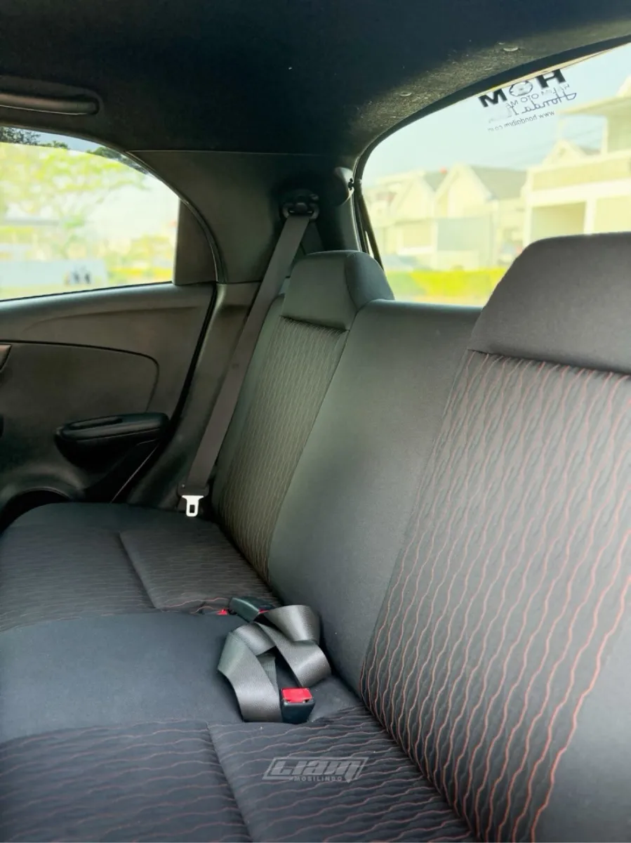 Foto Mobil Bekas Kabin Belakang Honda Brio 1.2 RS tahun 2017