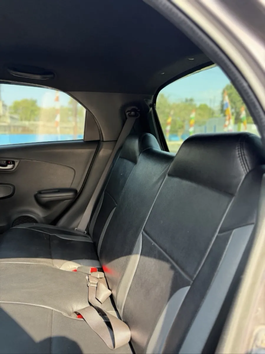 Foto Mobil Bekas Kabin Belakang Honda Brio 1.2 RS tahun 2017