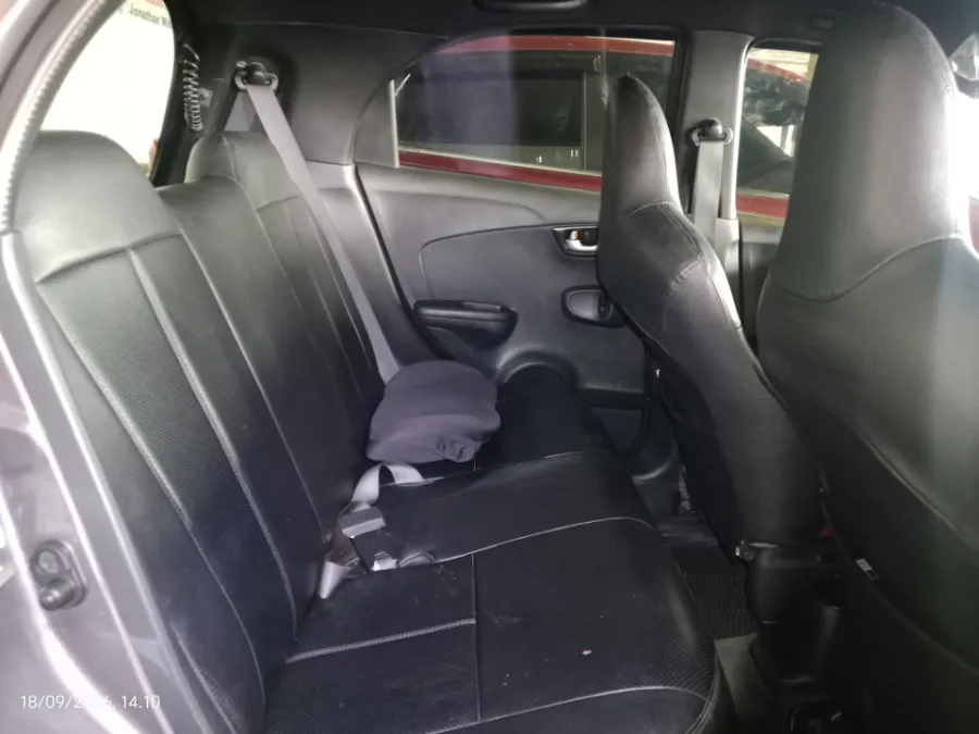 Foto Mobil Bekas Kabin Belakang Honda Brio 1.2 RS tahun 2017