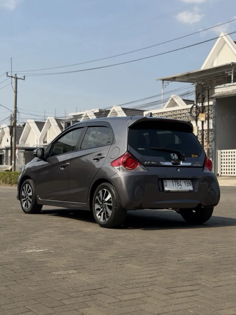 Foto Mobil Bekas Kiri Belakang Honda Brio 1.2 RS tahun 2017