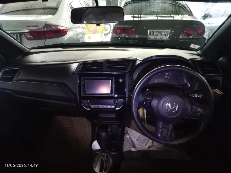 Foto Mobil Bekas Dashboard Honda Brio 1.2 RS tahun 2018