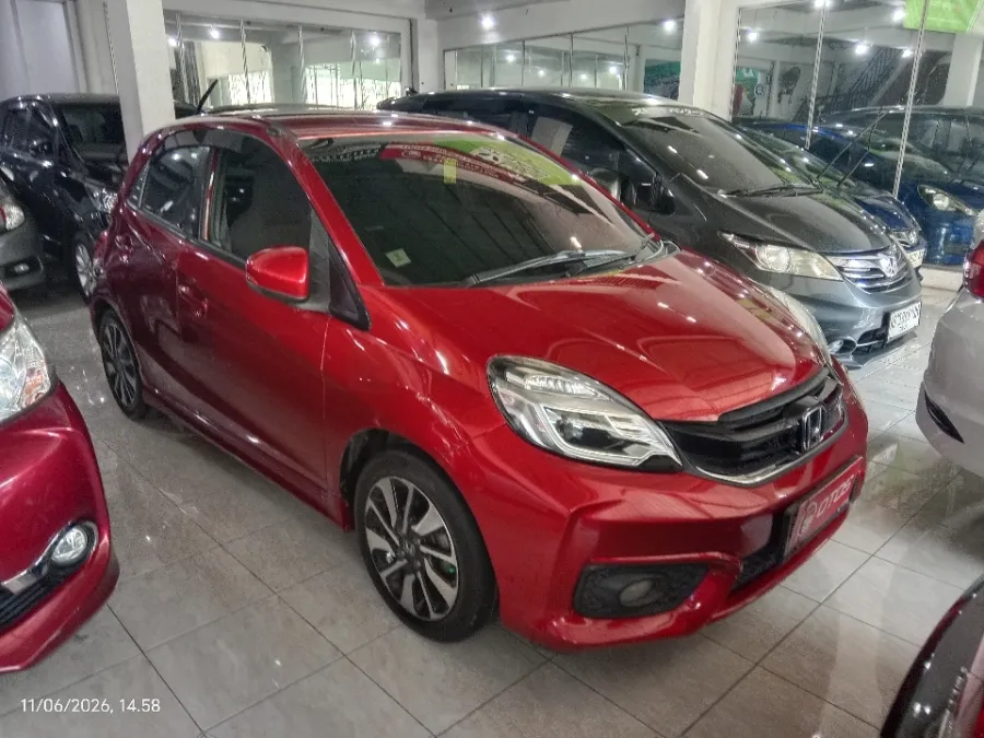 Foto Mobil Bekas Kanan Depan Honda Brio 1.2 RS tahun 2018