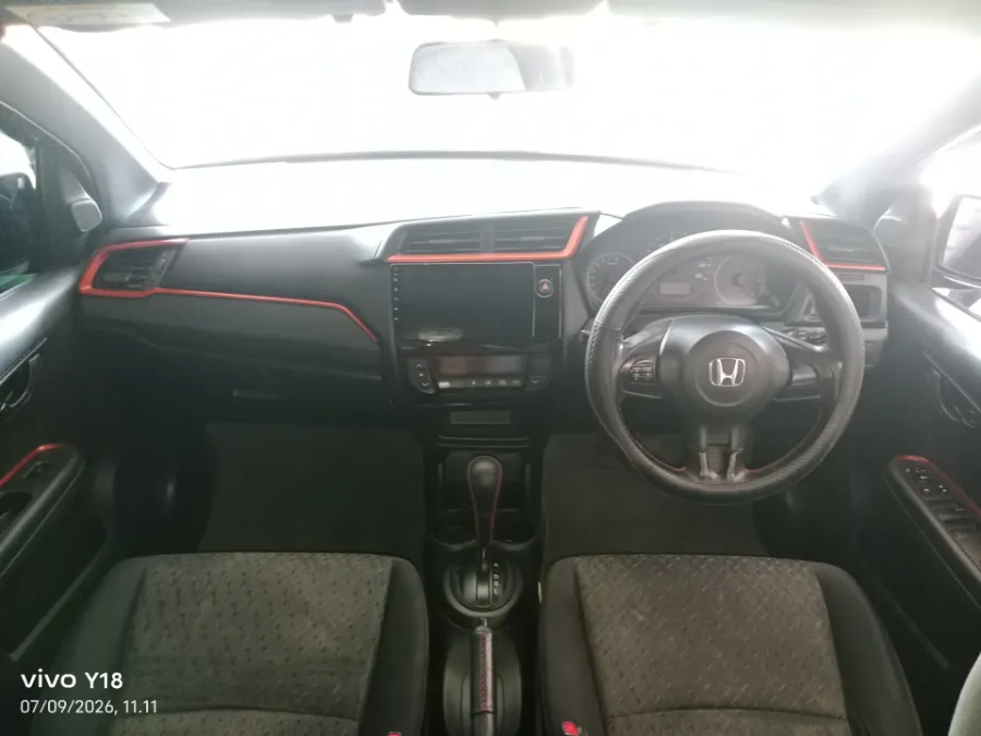 Foto Mobil Bekas Dashboard Honda Brio 1.2 RS tahun 2019
