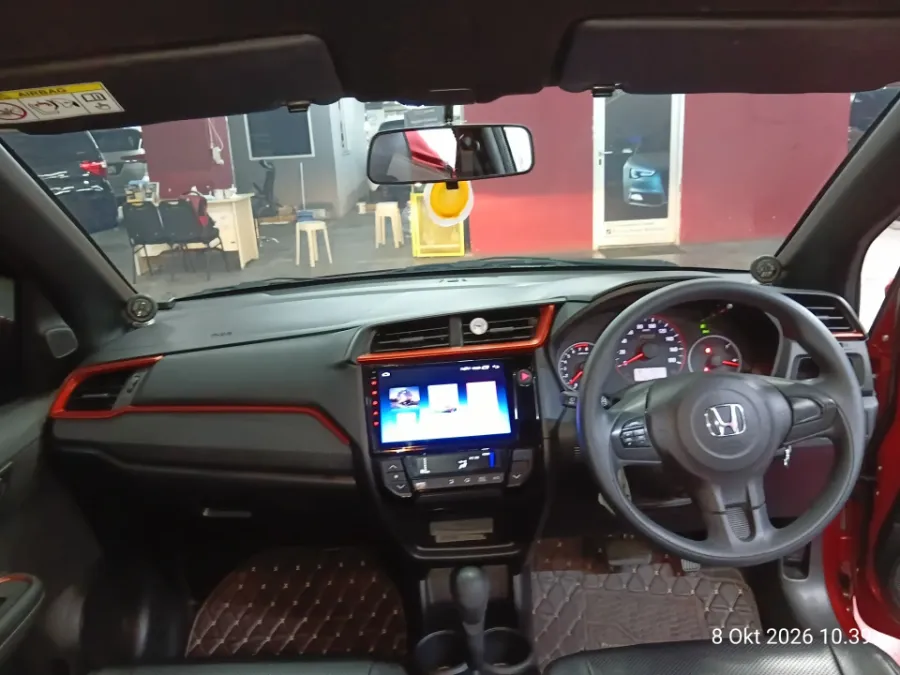 Foto Mobil Bekas Dashboard Honda Brio 1.2 RS tahun 2019