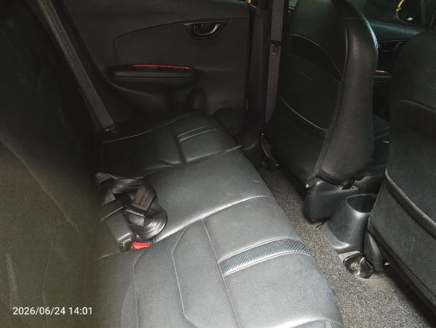 Foto Mobil Bekas Kabin Belakang Honda Brio 1.2 RS tahun 2019