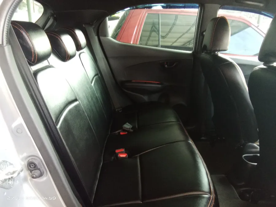 Foto Mobil Bekas Kabin Belakang Honda Brio 1.2 RS tahun 2019