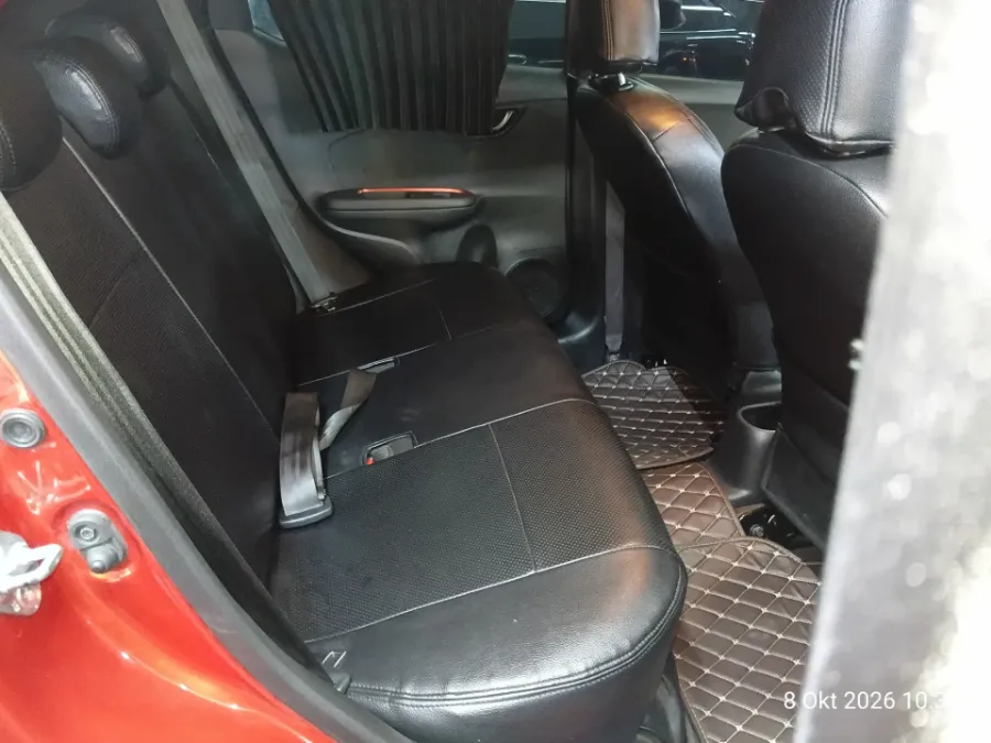 Foto Mobil Bekas Kabin Belakang Honda Brio 1.2 RS tahun 2019