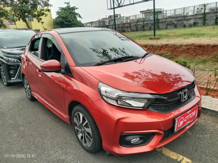 Foto Mobil Bekas Kanan Depan Honda Brio 1.2 RS tahun 2019