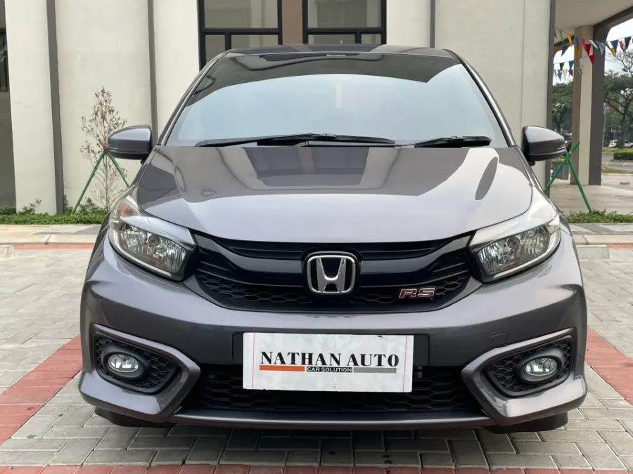 Foto Mobil Bekas Tampak Depan Honda Brio 1.2 RS tahun 2019
