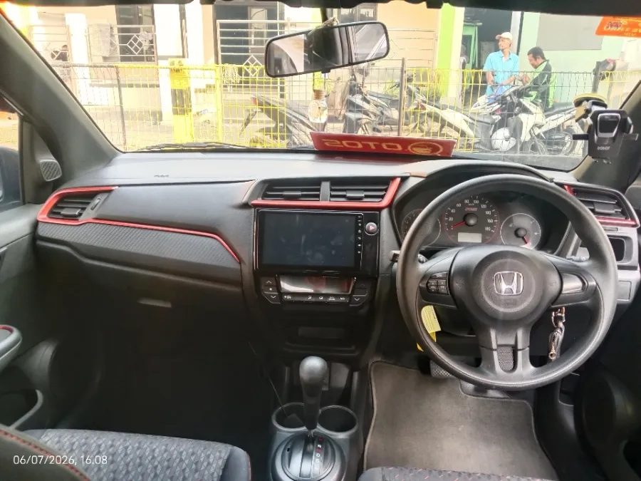Foto Mobil Bekas Dashboard Honda Brio 1.2 RS tahun 2020