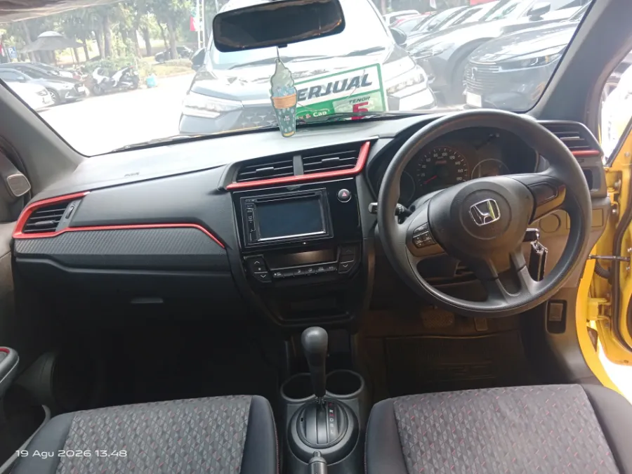 Foto Mobil Bekas Dashboard Honda Brio 1.2 RS tahun 2021