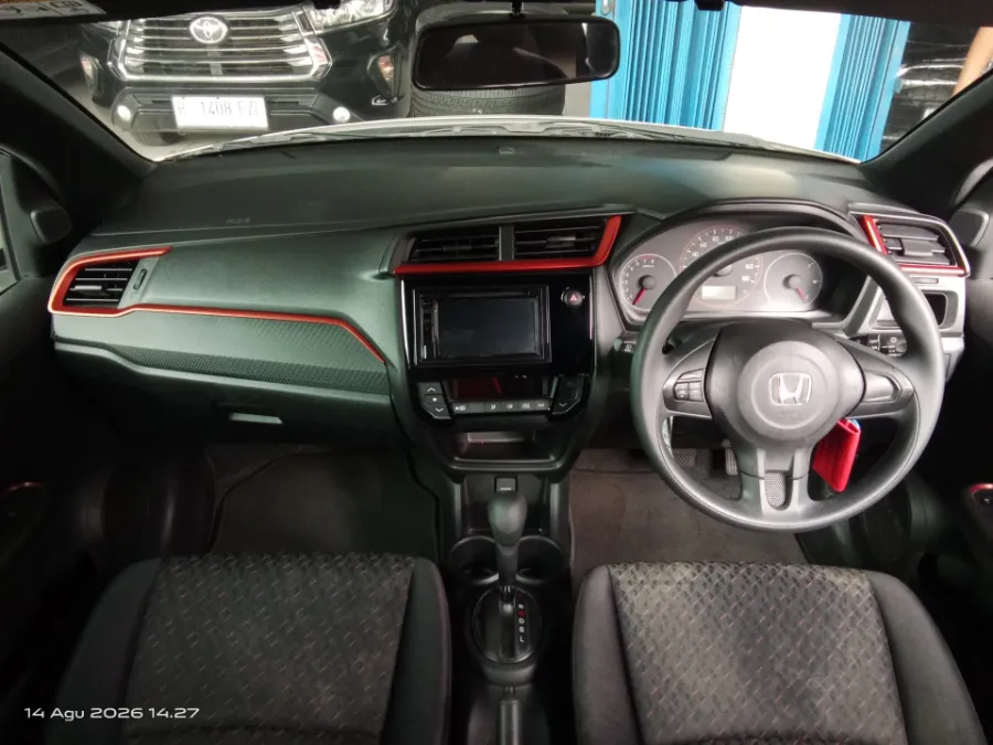 Foto Mobil Bekas Dashboard Honda Brio 1.2 RS tahun 2021
