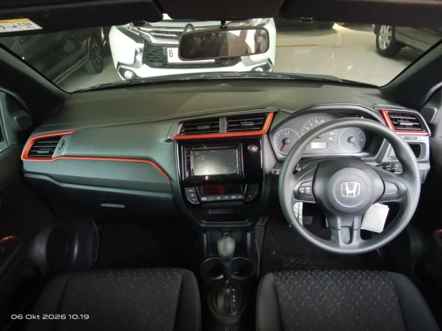 Foto Mobil Bekas Dashboard Honda Brio 1.2 RS tahun 2021