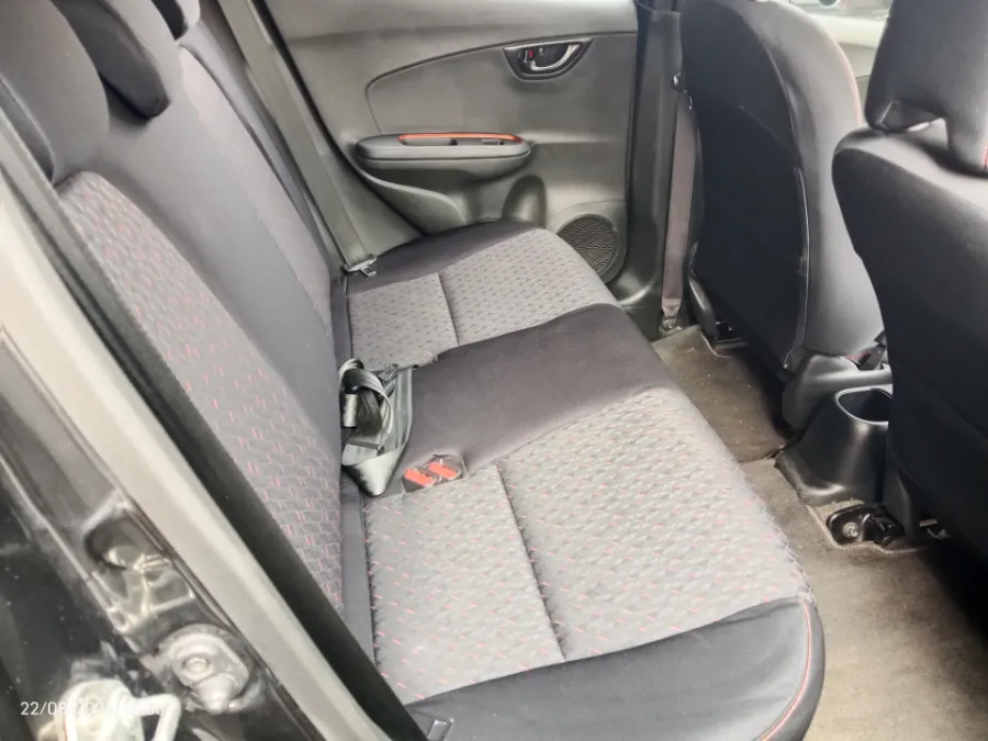 Foto Mobil Bekas Kabin Belakang Honda Brio 1.2 RS tahun 2021