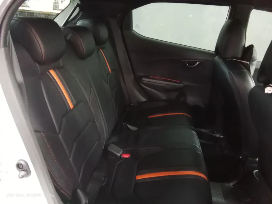 Foto Mobil Bekas Kabin Belakang Honda Brio 1.2 RS tahun 2021