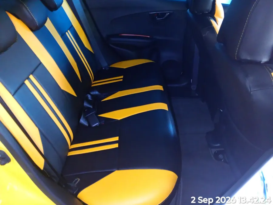 Foto Mobil Bekas Kabin Belakang Honda Brio 1.2 RS tahun 2021