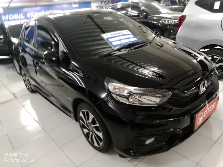 Foto Mobil Bekas Kanan Depan Honda Brio 1.2 RS tahun 2021