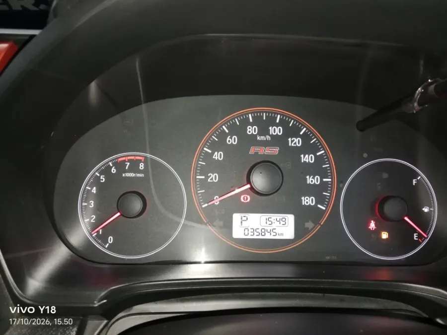 Foto Mobil Bekas Odometer Honda Brio 1.2 RS tahun 2021