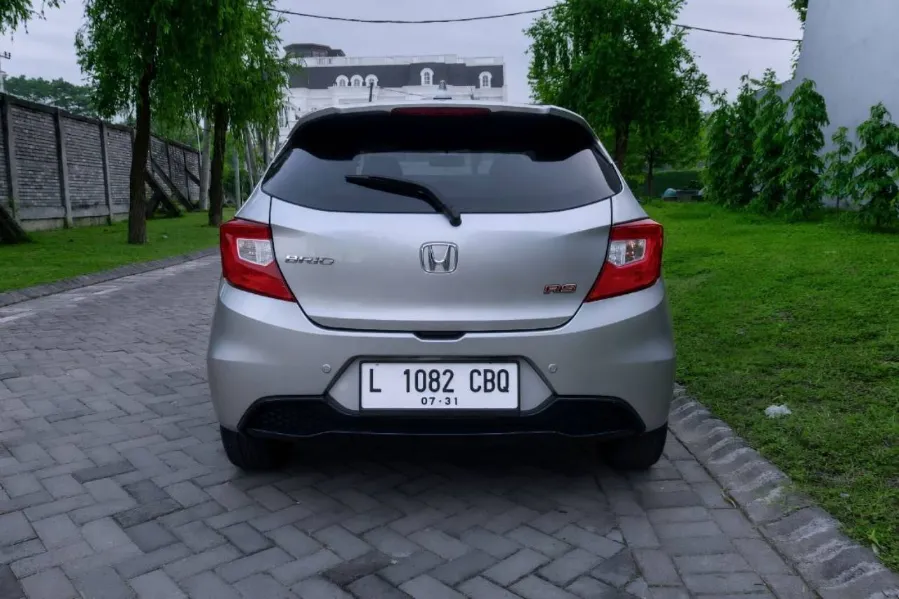 Foto Mobil Bekas Tampak Belakang Honda Brio 1.2 RS tahun 2021