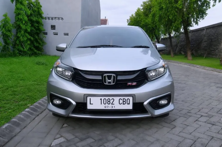Foto Mobil Bekas Tampak Depan Honda Brio 1.2 RS tahun 2021
