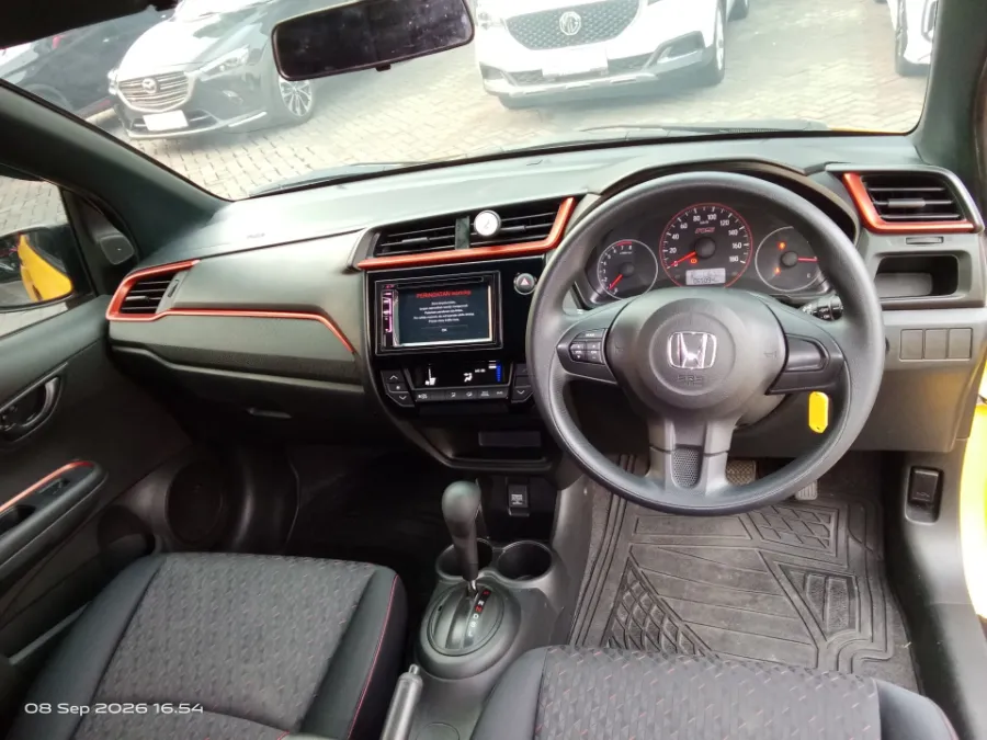 Foto Mobil Bekas Dashboard Honda Brio 1.2 RS tahun 2023