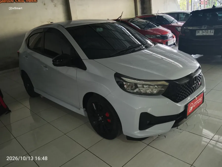 Foto Mobil Bekas Kanan Depan Honda Brio 1.2 RS tahun 2023