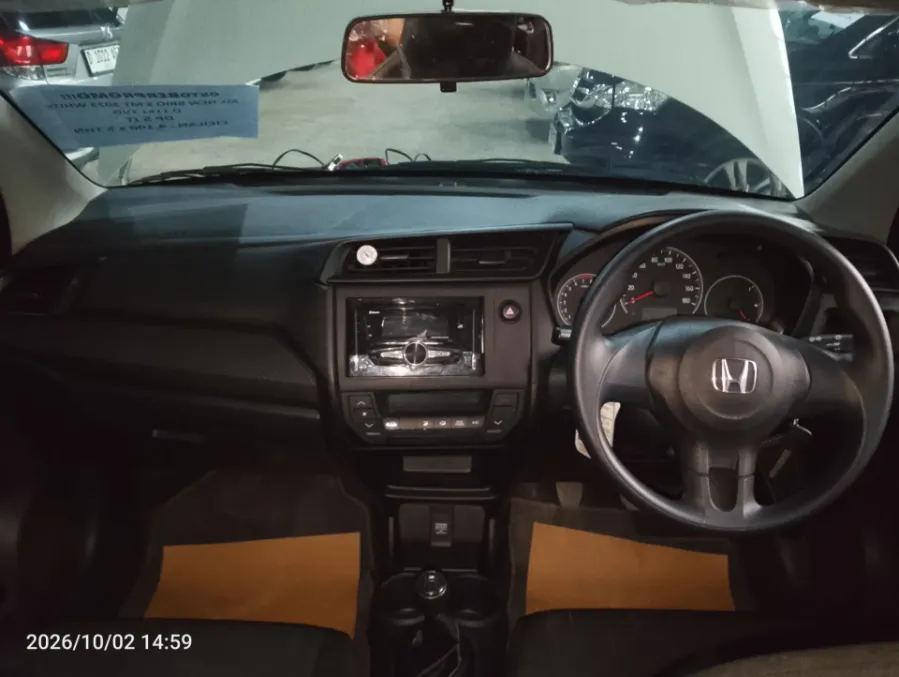 Foto Mobil Bekas Dashboard Honda Brio 1.2 S tahun 2023
