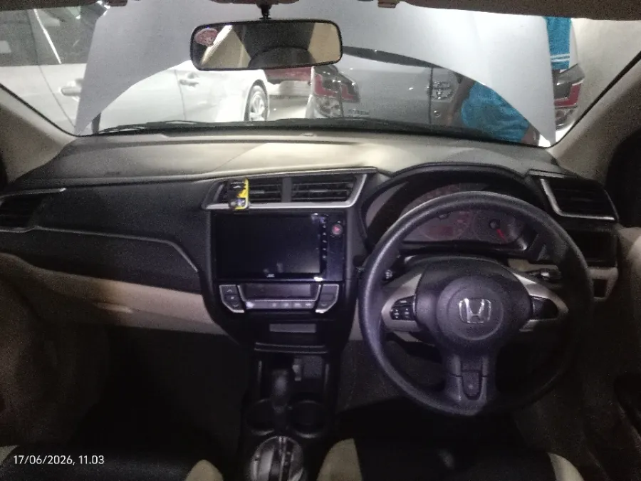 Foto Mobil Bekas Dashboard Honda Brio 1.2 Satya E tahun 2016