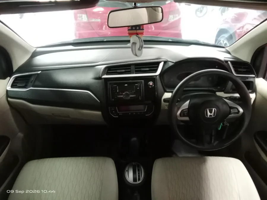 Foto Mobil Bekas Dashboard Honda Brio 1.2 Satya E tahun 2016