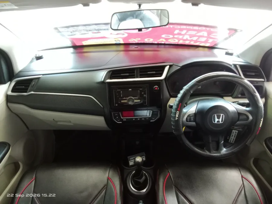 Foto Mobil Bekas Dashboard Honda Brio 1.2 Satya E tahun 2016