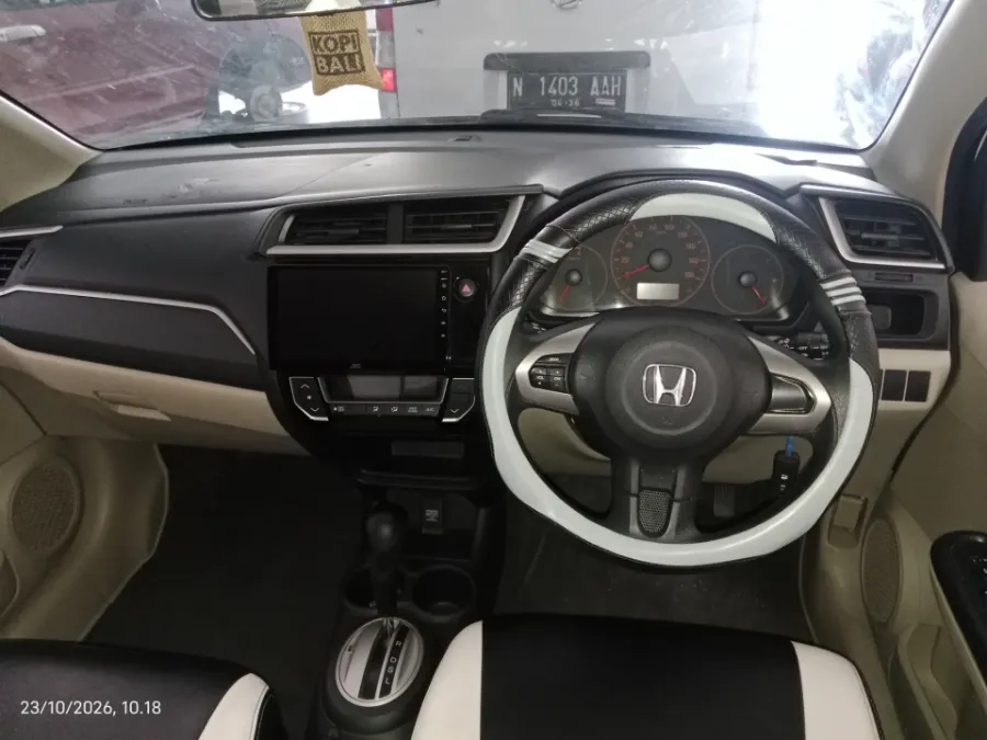 Foto Mobil Bekas Dashboard Honda Brio 1.2 Satya E tahun 2016