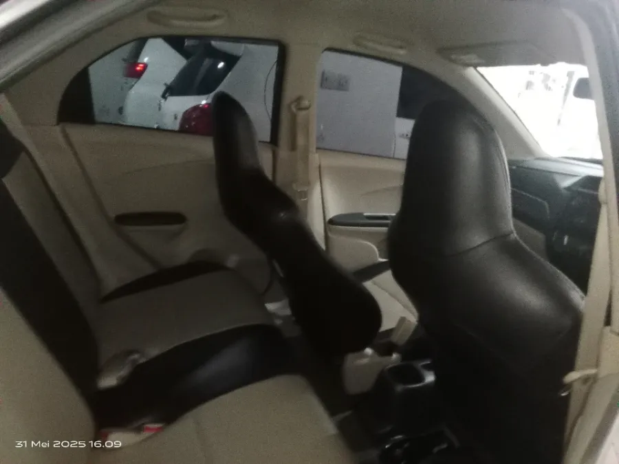 Foto Mobil Bekas Kabin Belakang Honda Brio 1.2 Satya E tahun 2016