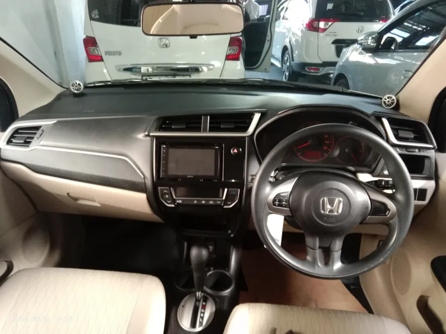 Foto Mobil Bekas Dashboard Honda Brio 1.2 Satya E tahun 2017