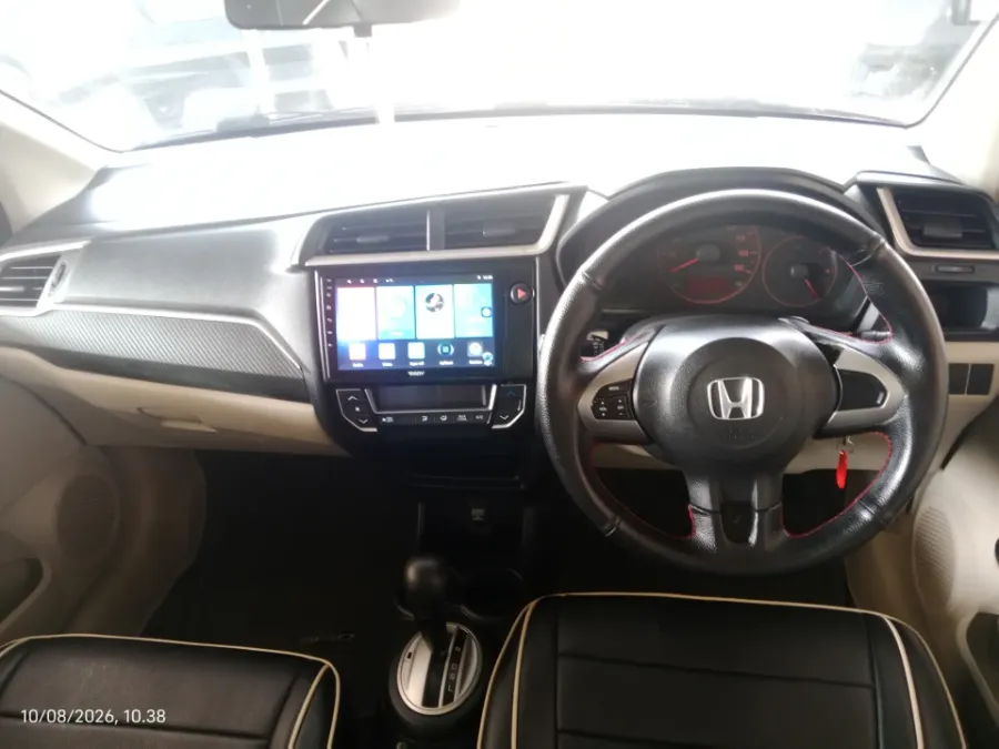 Foto Mobil Bekas Dashboard Honda Brio 1.2 Satya E tahun 2017