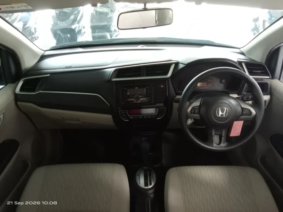 Foto Mobil Bekas Dashboard Honda Brio 1.2 Satya E tahun 2017