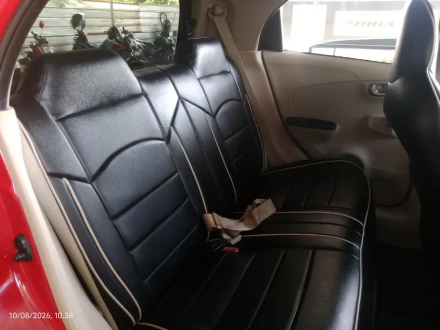 Foto Mobil Bekas Kabin Belakang Honda Brio 1.2 Satya E tahun 2017