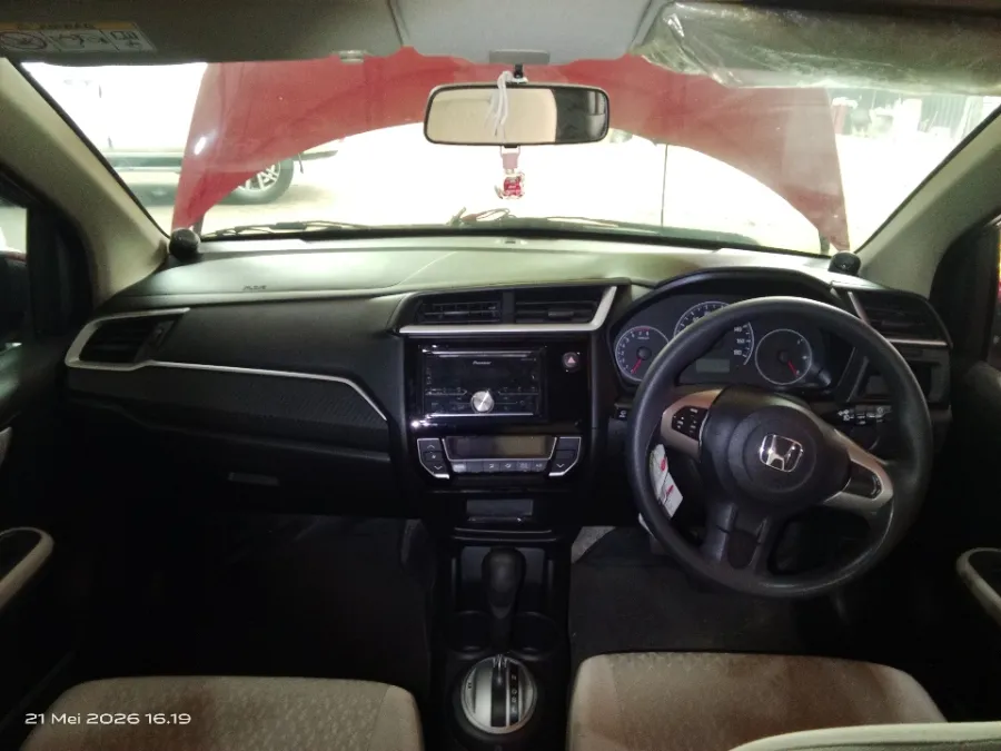 Foto Mobil Bekas Dashboard Honda Brio 1.2 Satya E tahun 2018