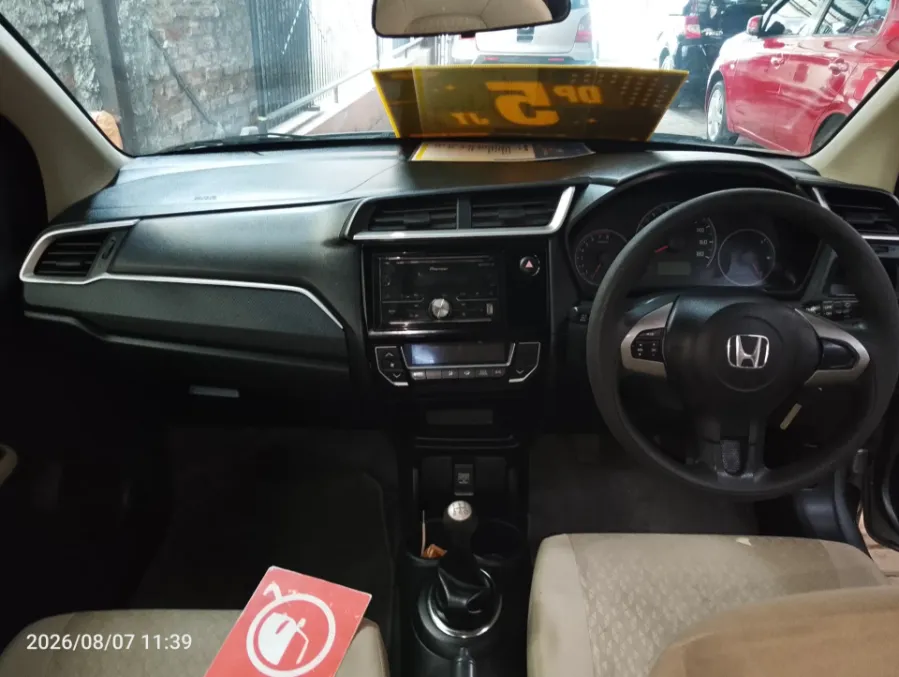 Foto Mobil Bekas Dashboard Honda Brio 1.2 Satya E tahun 2018