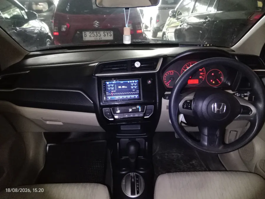 Foto Mobil Bekas Dashboard Honda Brio 1.2 Satya E tahun 2018