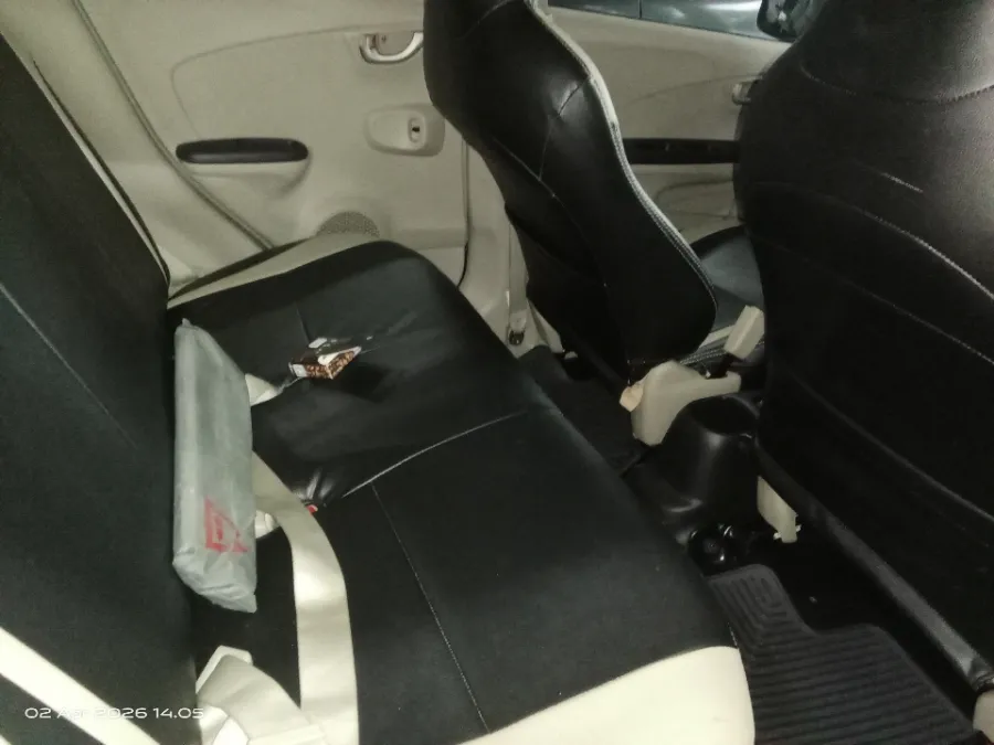Foto Mobil Bekas Kabin Belakang Honda Brio 1.2 Satya E tahun 2018