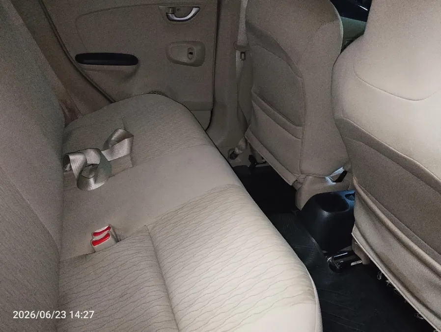 Foto Mobil Bekas Kabin Belakang Honda Brio 1.2 Satya E tahun 2018