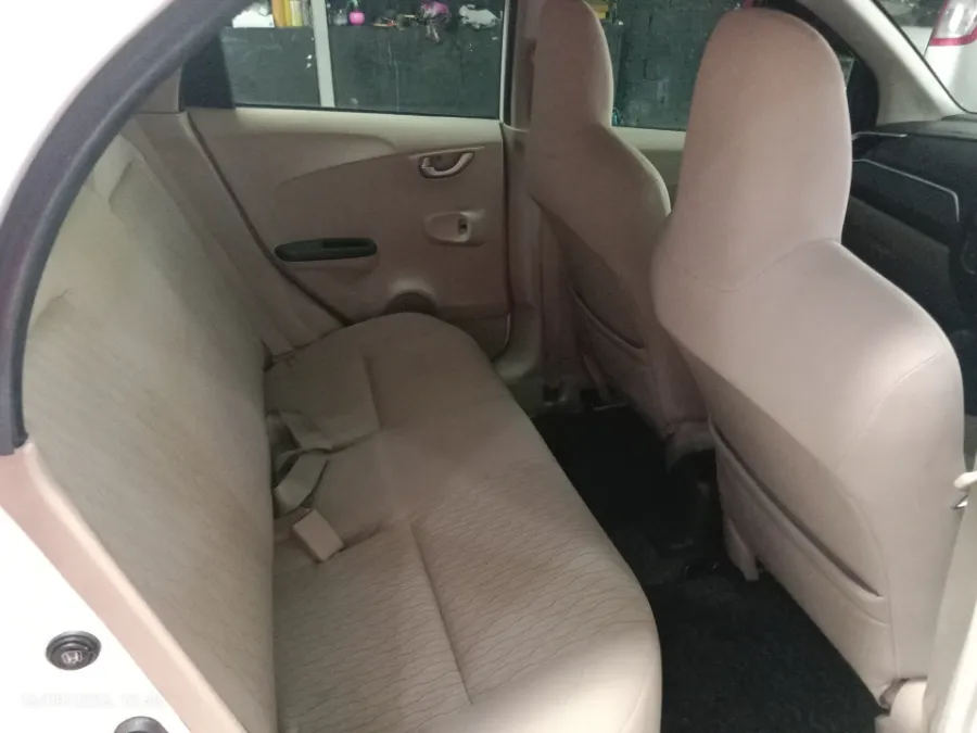 Foto Mobil Bekas Kabin Belakang Honda Brio 1.2 Satya E tahun 2018